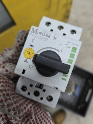 Moeller PKZMO-10 Motor Protective Circuit Breaker Made In Germany Used