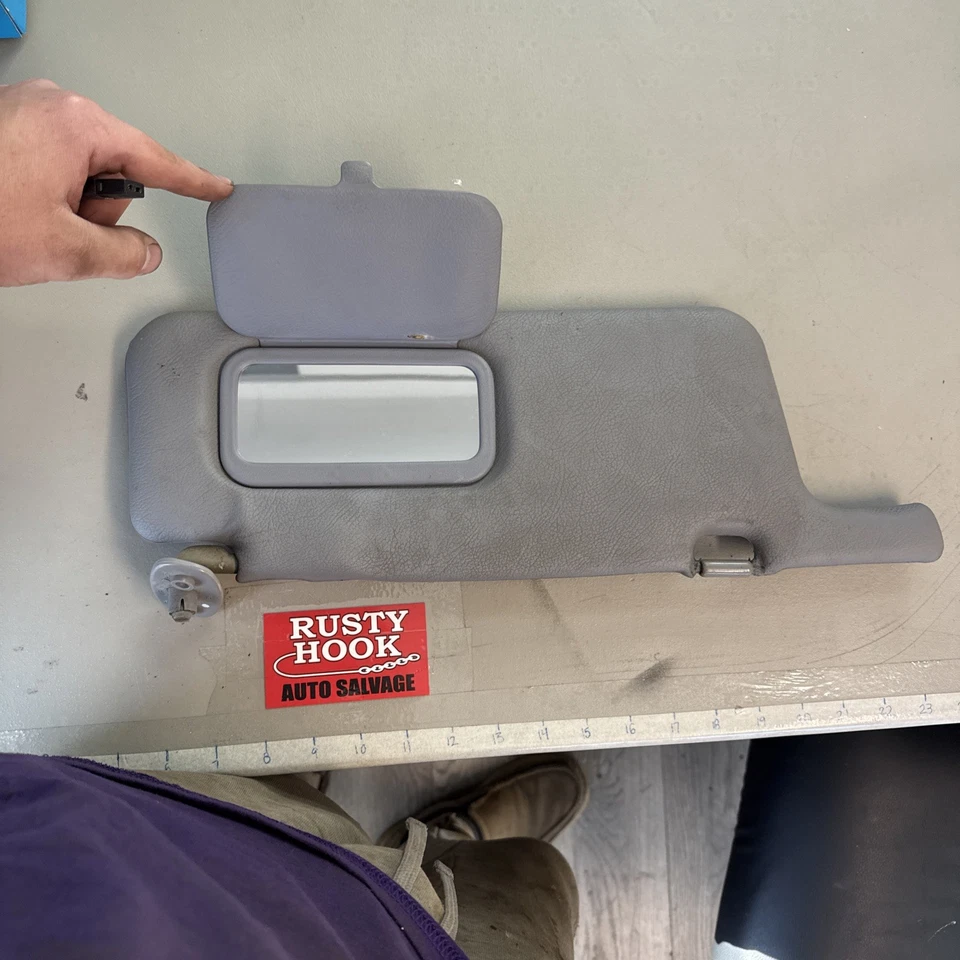 1990-1994 Subaru Legacy Passenger Right Side Sun Visor Gray Vinyl Foto 2 de 3