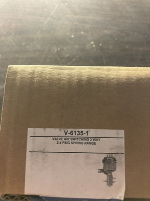 Johnson Controls V-6135-1 3-Way Air Switching Valve 2 & 4 psig
