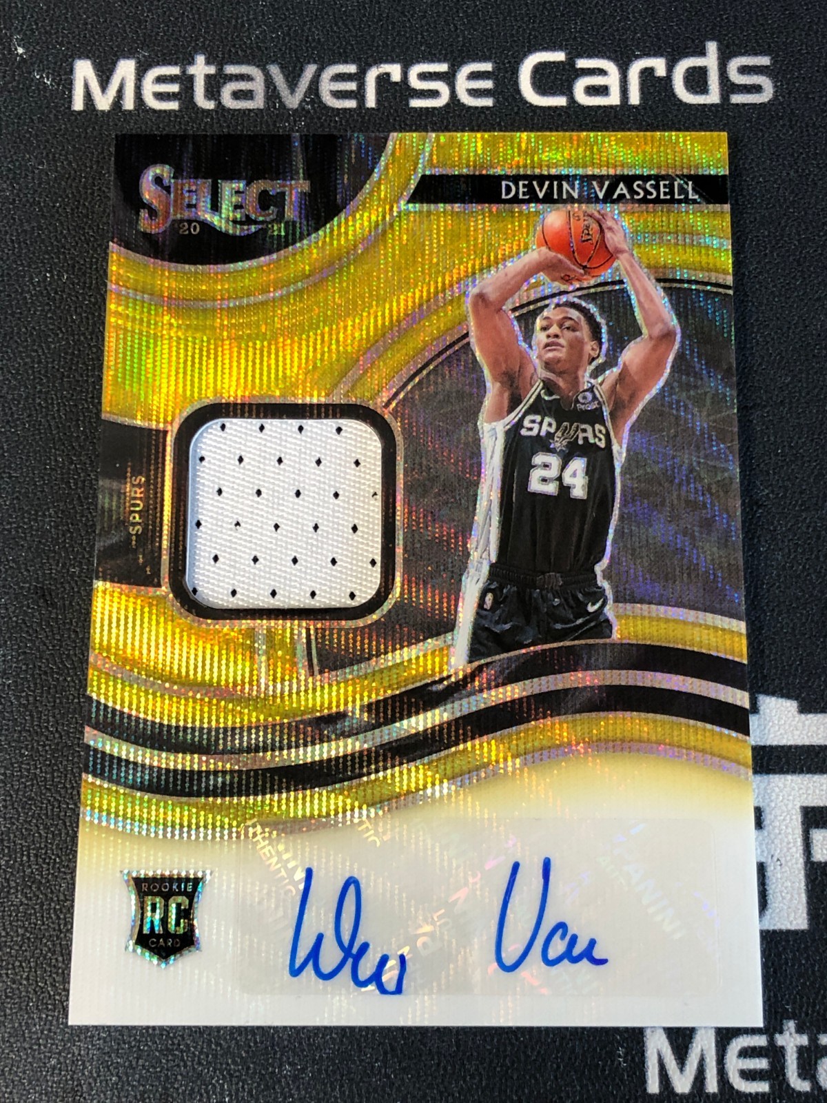 2020-21 Panini Select Rookie Patch Autograph Gold Wave Prizm RC Devin Vassell