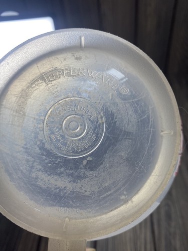 "Cuenco de medición vintage Tupperware Mix-N-Store estampado rojo y azul 4,5""" - Imagen 6 de 11