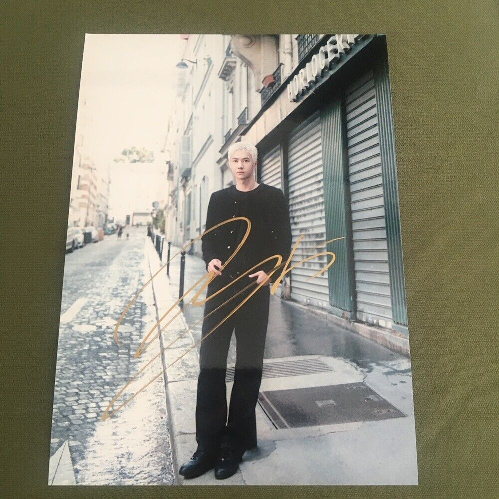 WANG YIBO YI BO PHOTO CARD PICTURE SIGNED AUTOGRAPHED CHINESE 5*7