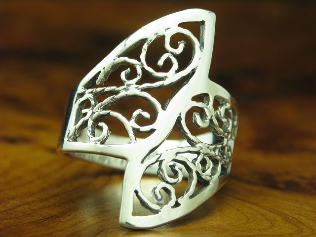 925 Sterling Silver Ring With Vine Pattern/Blumen… - image 1
