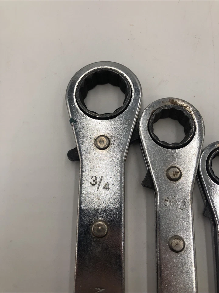 Taiwan Ratchet Wrench Set Lot Of 4 SAE 3/4”,5/8”,9/16”,1/2”,7/16”,3/8”,5/16,1/4” - Imagem 2 de 4