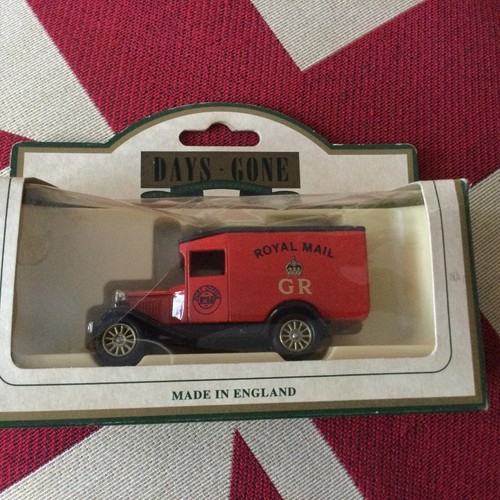 Lledo Royal Mail model BNIB