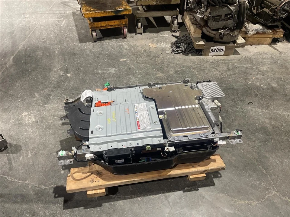 Used Vehicle Battery fits: 2014 Subaru Xv crosstrek hybrid vehicle Grade A Foto 2 de 4