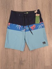 Quicksilver Boardshorts Men Size 30