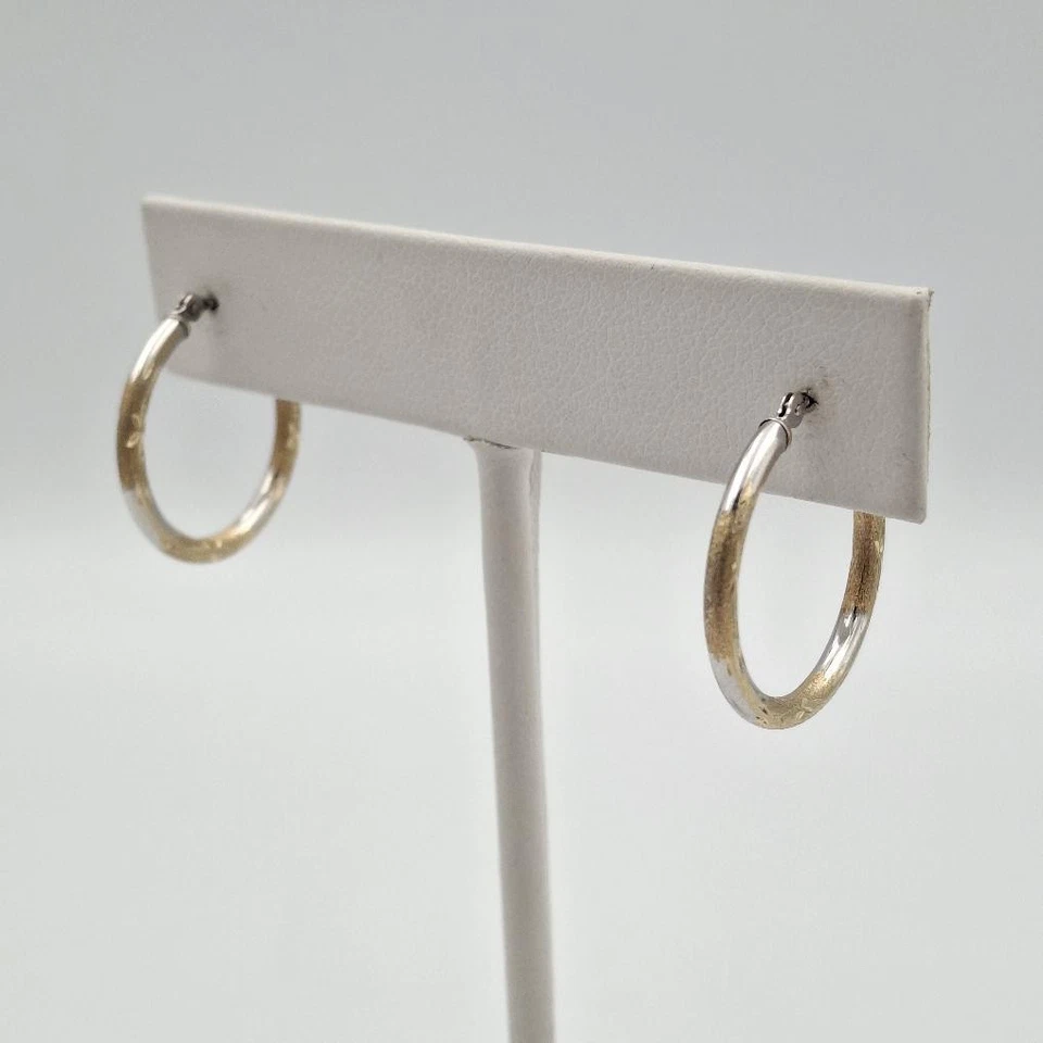 14K 2Tone Yellow & White Gold Diamond-Cut 3/4" Polished & Textured Hoop Earrings - Image 4 of 4