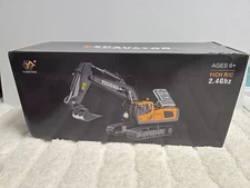 YIGONG Remote Control Excavator 2.4GHz w/ Lights & Sounds 