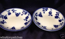 WILLIAMS SONOMA WSO124 A SET OF 2 FRUIT OR DESSERT BOWLS 5 3/4" BLUE FLOWERS