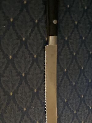 Royal Doulton Gordon Ramsay 8” Bread Knife- EUC - Very Sharp