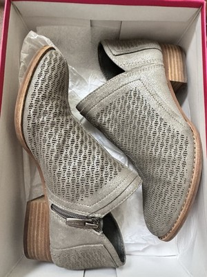 Vince Camuto Women's Ankle Booties Size 7 Run Small Gray Suede Wooden Heel