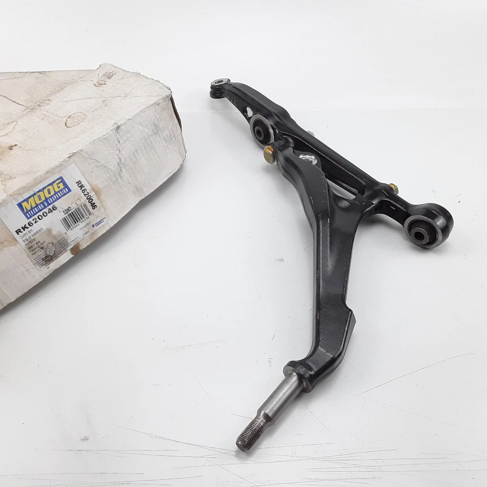Braço de controle de suspensão dianteiro direito MOOG RK620046 compatível com Acura Integra (1994-2001) - Imagem 2 de 4