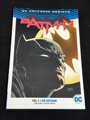 Batman Vol. 1: I Am Gotham  DC Universe Rebirth- Paperback DC Comics, 2017
