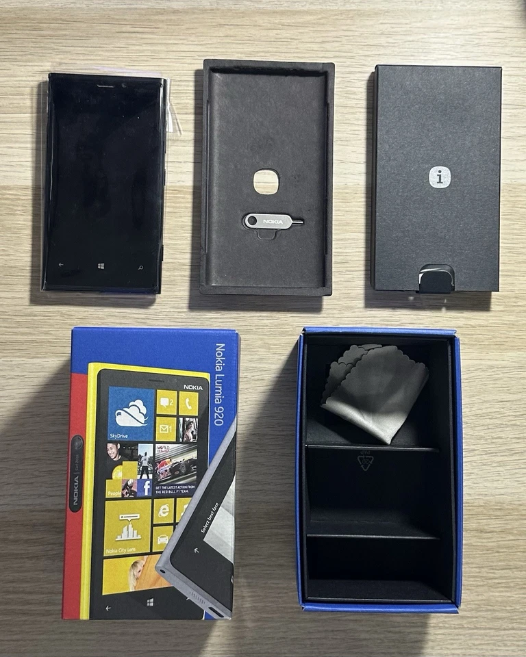 Smartphone NOKIA LUMIA 920 32GB Nero con scatola originale. - Immagine 4 di 4