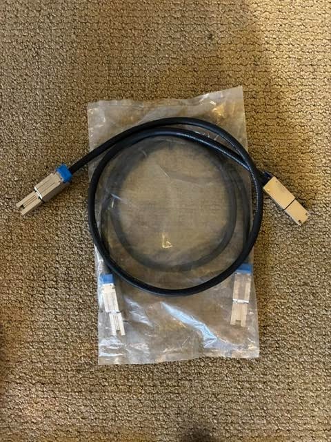 Pair 2x Mini SAS Cables MADISON TURBOTWIN Mini SAS 8088 To Mini SAS 8088 Cables