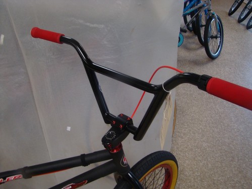 GT FUELER BMX BIKE - Picture 6 of 15