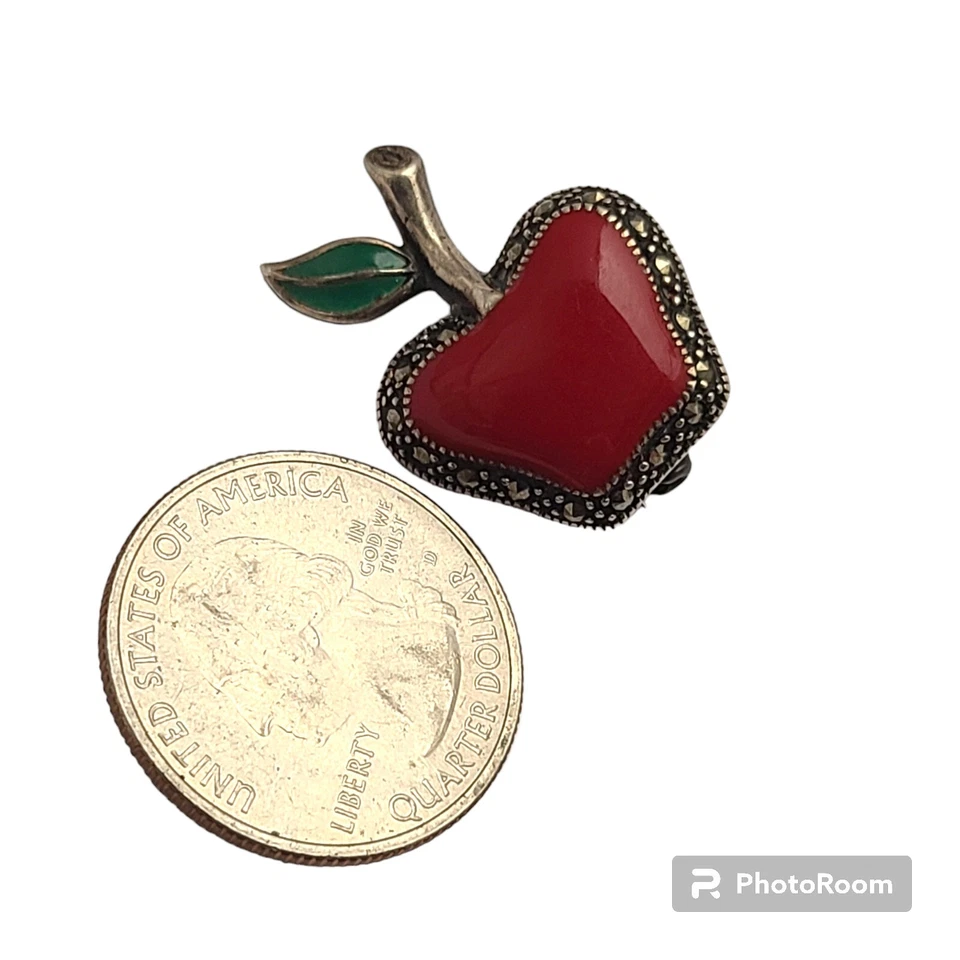 Broche prendedor vintage delicado diseño marcasita esmalte manzana rojo plata de ley Foto 2 de 4