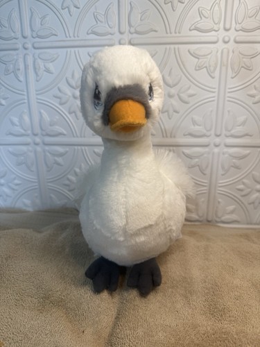 Aurora Precious Moments Gracie Swan Plush 9"