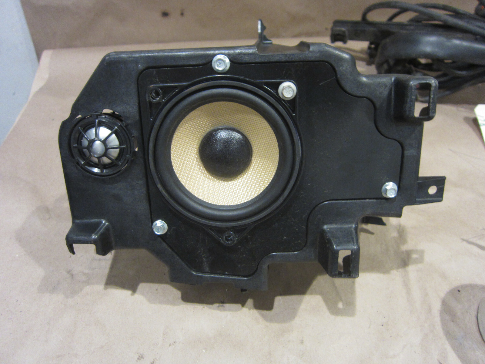 McLaren 570S - LH Rear Speaker Assy. 