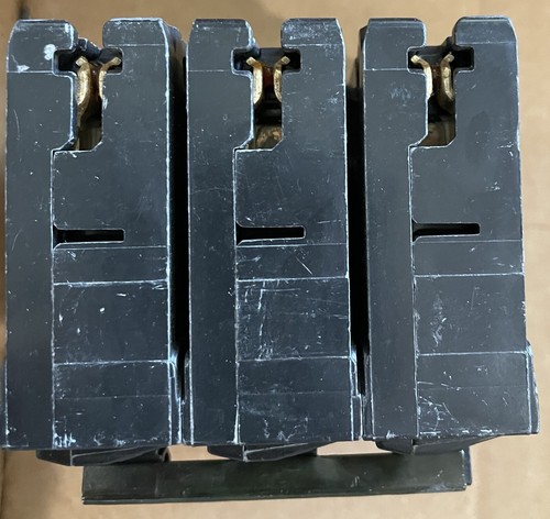 Siemens Q360H 60 Amp 3 Pole 22 K Breaker - Picture 5 of 6