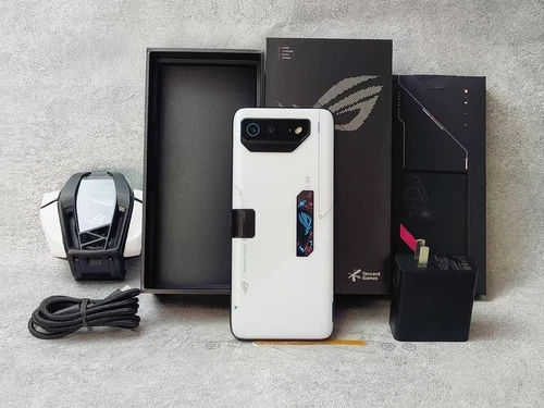 Asus ROG Phone 7 pro complete set of accessori 16+512G  Whilte  5G Android 13