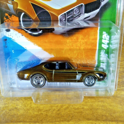 Hot Wheels Factory Sealed 2011 Set Super Treasure Hunt '68 Olds
