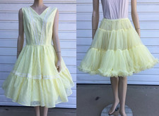 Vtg Yellow Daisy Eyelet Square Dance Dress Soft Petticoat M Sold As Set