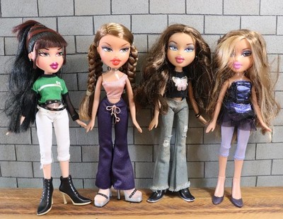 Bratz Dolls Lot/Collection of 4
