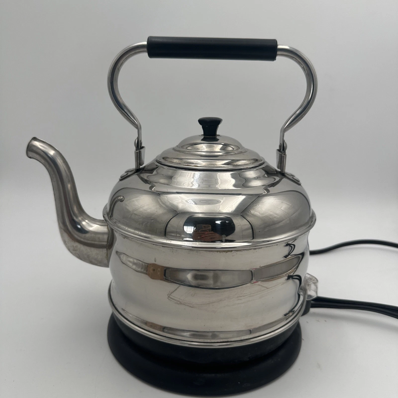 Vintage Cuisinart Cordless Automatic Electric Kettle Stainless Steel
Opens in a new window or tab