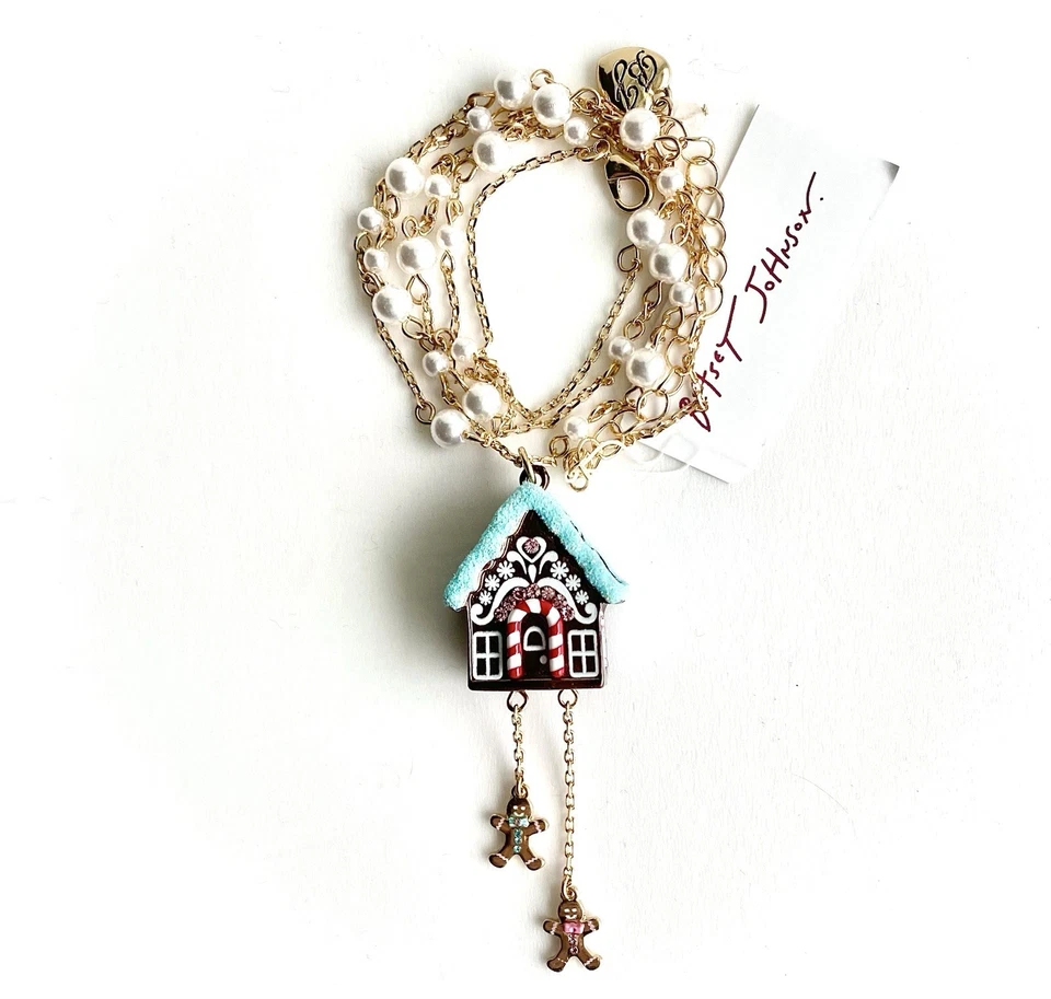 Collar colgante largo con dijes Betsey Johnson Gingerbread House nuevo con etiquetas Foto 4 de 4