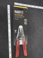 Klein Tools 11046 Wire Strippers / Cutters 16-26awg - Red Handle - NEW