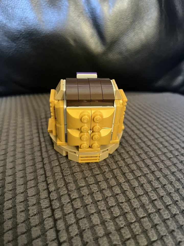 Minifigura Lego Marvel Super Heroes MODOK (construida en ladrillo con pegatinas) 76153 Foto 2 de 3