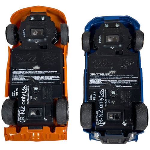 HOT WHEELS Ai SMART CARS - Intelligent Race System 3 CARS & 3 CONTROLLERS 2.4GHz - Picture 8 of 16