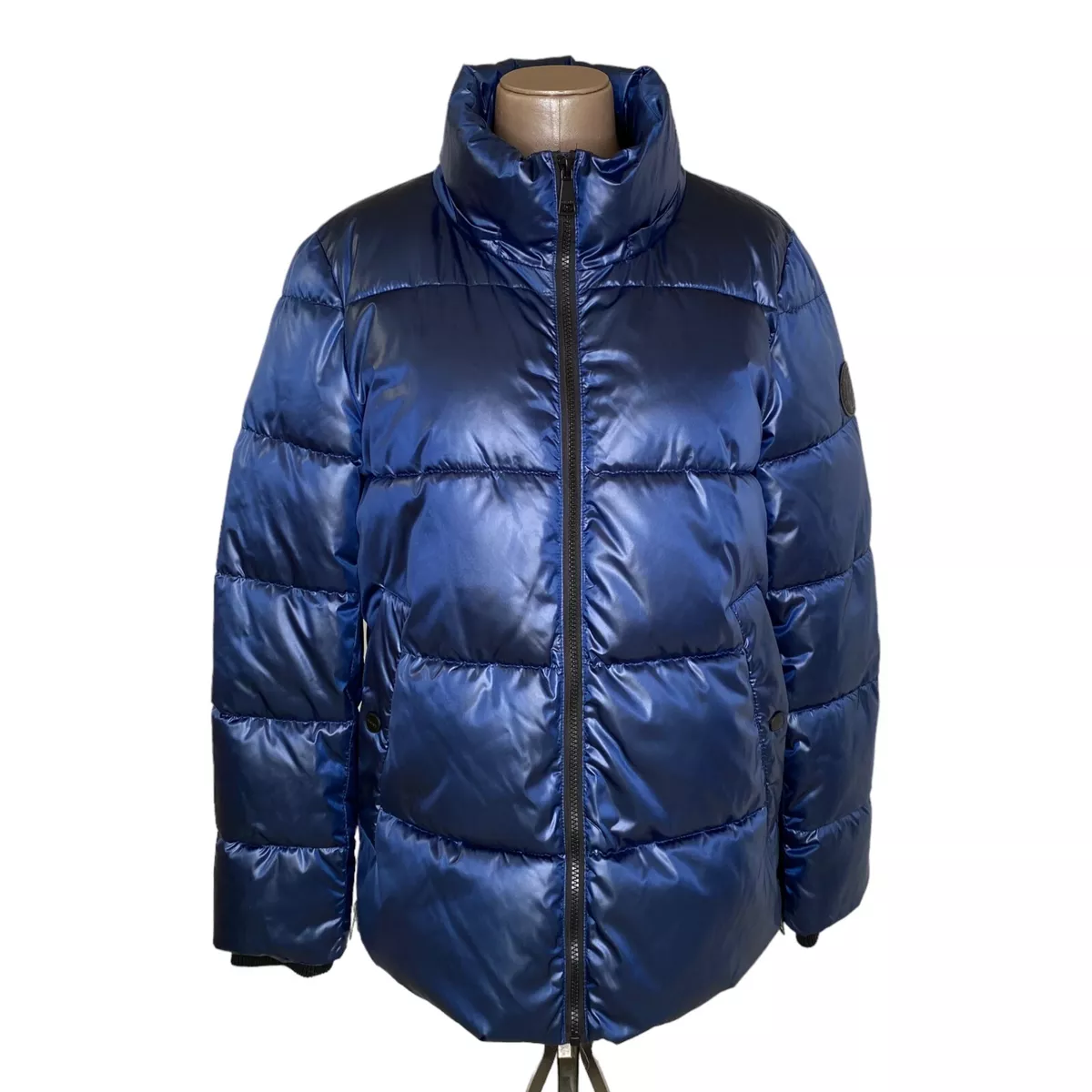 DKNY Women s Metallic Blue Long Sleeved Puffer Jacket w DKNY Patch Size Medium