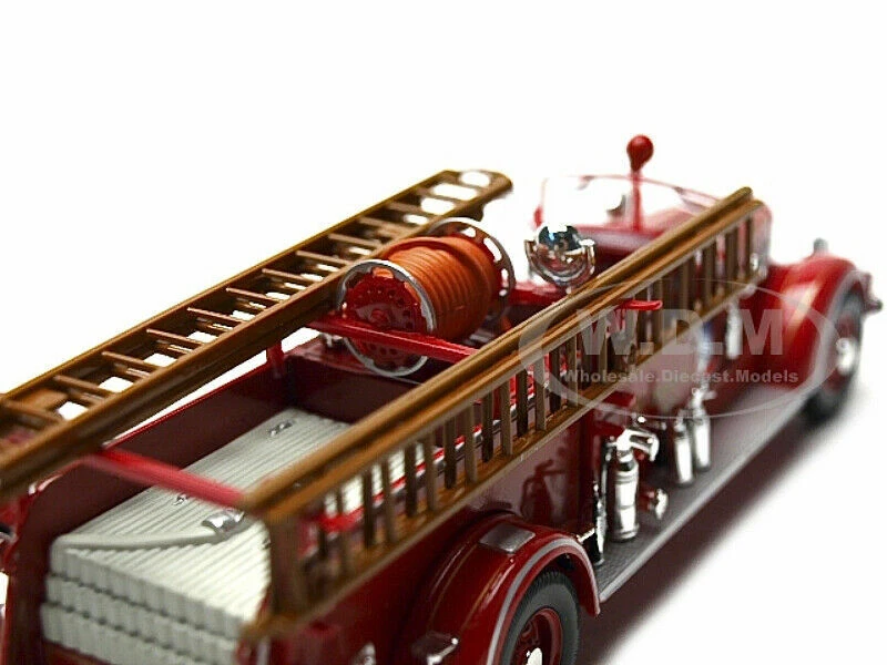 Camión de bomberos Packard 1939 rojo 1/32 modelo diecast por modelos exclusivos 32400 Foto 4 de 4