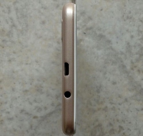 SANTIN V9- Mobile/GSM 5.5", LTE, MTK6735A, AS IS, for REPAIR Or PARTS - Afbeelding 6 van 7