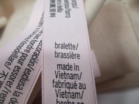 -New Victoria's Secret Lot Of 3 Body Wing No Wire Pink/Beige/Nude Bras Size M