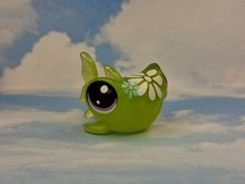 MINI Petal Party Daisy Hammerhead Shark #4-120 Hasbro Littlest Pet Shop LPS