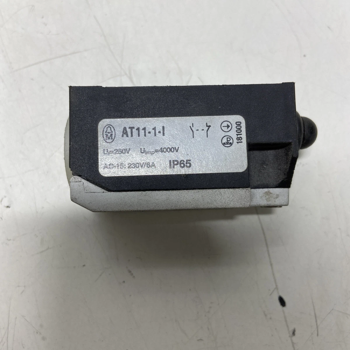 EATON CORPORATION AT0-11-1-I (NEW NO BOX) NOS