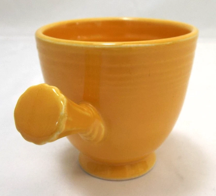 Taza y platillo vintage Fiesta Homer Laughlin HLC Demitasse mango de palo amarillo EE. UU. Foto 4 de 4