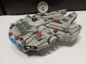 LEGO Star Wars Midi-size Millenium Falcon (Set 7778)