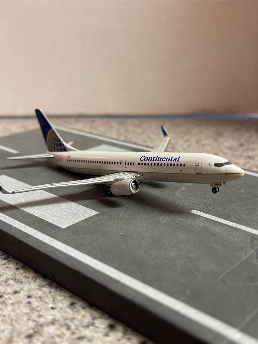 NGmodel コンチネンタルcontinental 737-800 1/400 737-800 1:400 Diecast Model - NG NG-58027 - $48.95