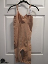 LEONISA FULL COVERAGE BEIGE SEAMLESS SHAPING BODYSUIT  SIZE LARGE