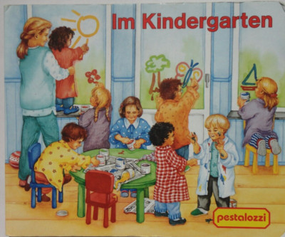 Im Kindergarten Buch bereitet Ihr Kind auf den Kindergarten vor 10 Seiten (1998)