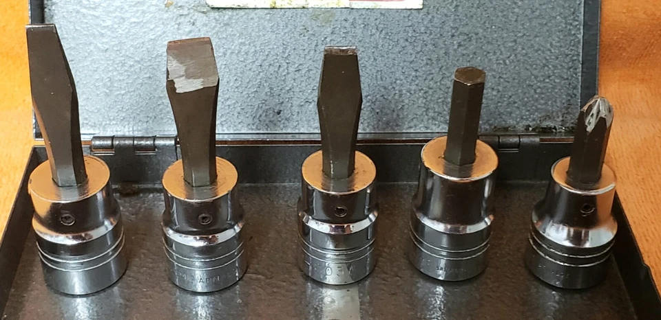 VINTAGE SET 5 ARMSTRONG 16-311 RATCHET 3 SCREWDRIVERS 1 PHILLIPS  1 HEX SOCKETS - Image 2 of 4