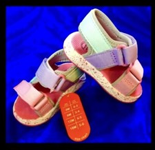 wonder nation infant Girl colorblock adjustable sandals Size 3,Age 3-6 Months.