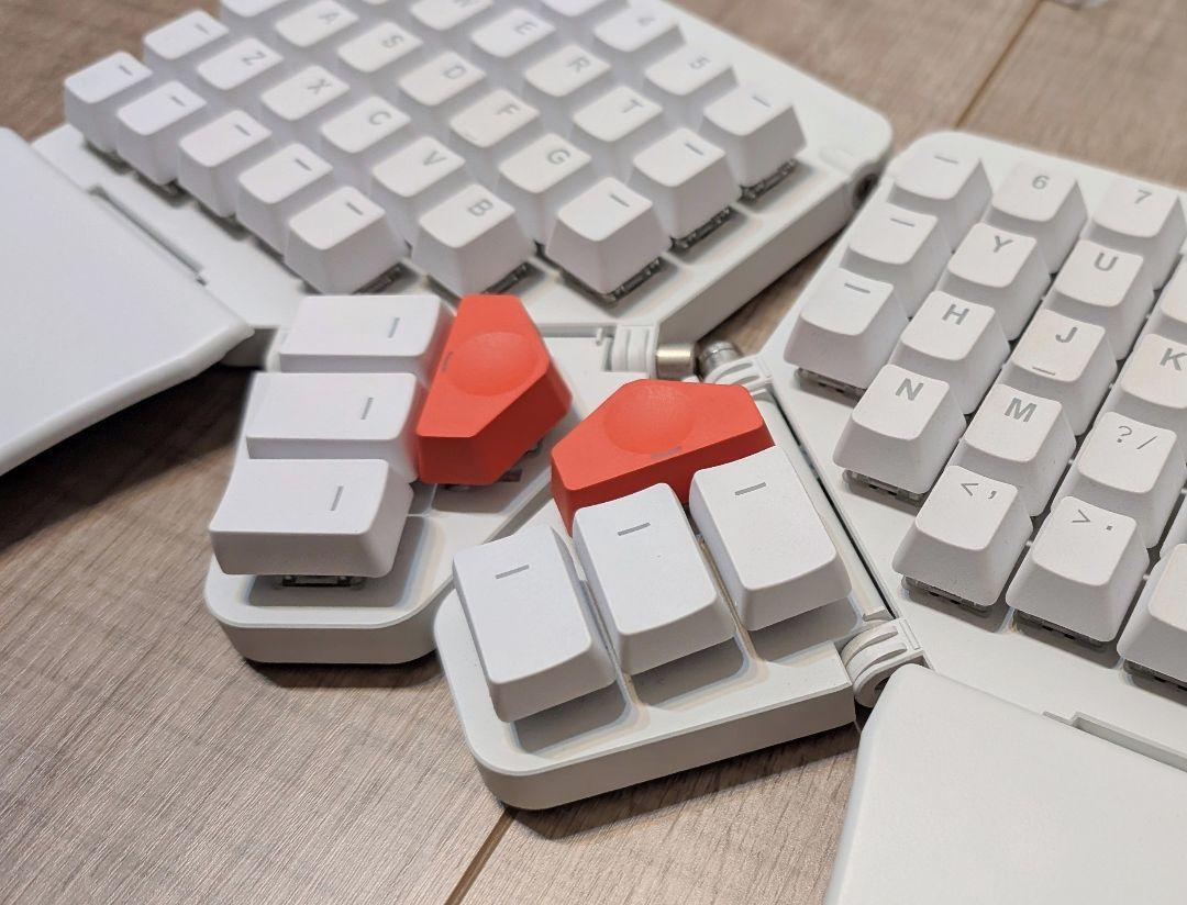 ZSA Moonlander Mark I Ergonomic Keyboard White Cherry MX ZSA Moonlander Mark I Ergonomic Keyboard White Cherry MX