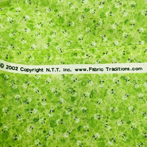 NOS Vtg 2002 Fabric Traditions Green Silver Glitter Sparkle Ditsy Fabric 43 x 44 - Picture 3 of 3