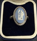 Vintage Boxed Wedgwood Sterling Silver Blue Jasperware Cameo Neoclassical Ring